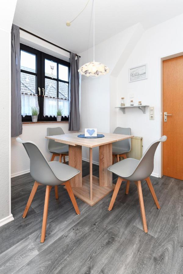 Ferienwohnung Seepferdchen Im Wohnpark Werdum Exterior foto